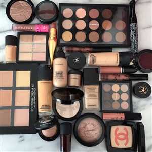 Что нужно для базового набора косметики? 2 Выбор пудры по типу