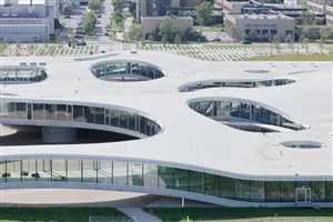 История основания и развития EPFL