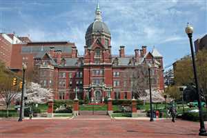 Университет Джонса Хопкинса Университет Джонса Хопкинса