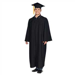 Университетские мантии и академическая традиция Университетские мантии и академическая традиция