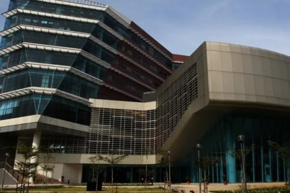 Университет Малайи (UM) 7 Университет Малайи (UM)