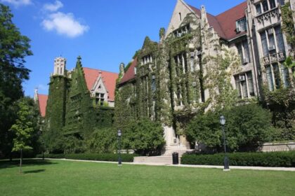 Чикагский университет 9 Чикагский университет