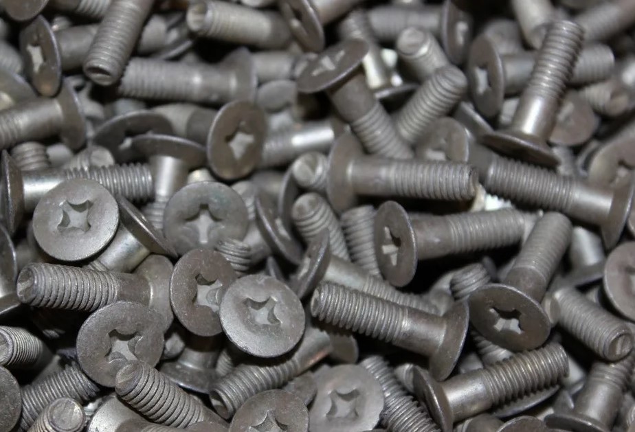 Роль шайб, гаек и шпилек в прочности конструкции 1 Роль шайб, гаек и шпилек в прочности конструкции