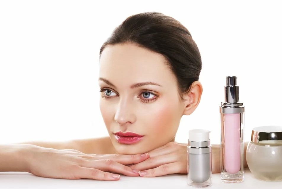 Что нужно для базового набора косметики? 1 Что нужно для базового набора косметики?