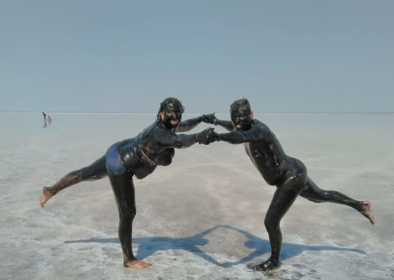 Озеро Буссе &mdash; необычное солёное озеро с лечебной грязью