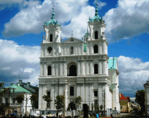 Фарный костёл в Гродно играет значительную роль в религиозной и культурной жизни региона