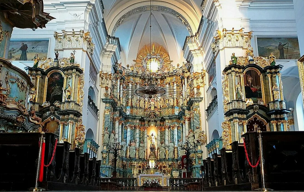 Кафедральный собор Святого Франциска Ксаверия как символ веры и архитектурного величия этого исторического памятника 1 Кафедральный собор Святого Франциска Ксаверия