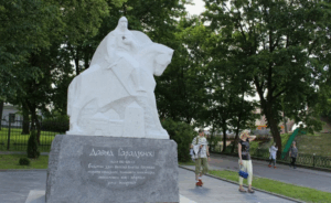 Памятники выдающимся деятелям Гродно