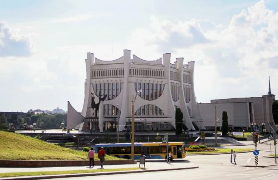 Театр в Гродно от исторических постановок до современных сценических достижений 1 Театр в Гродно