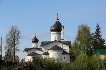 Церковь Николая Чудотворца — старейший православный храм острова 17 Церковь Николая Чудотворца — старейший православный храм острова