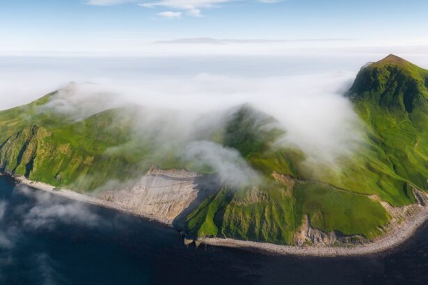 Острова Тюлений и Ушишир — редкие виды и вулканические пейзажи