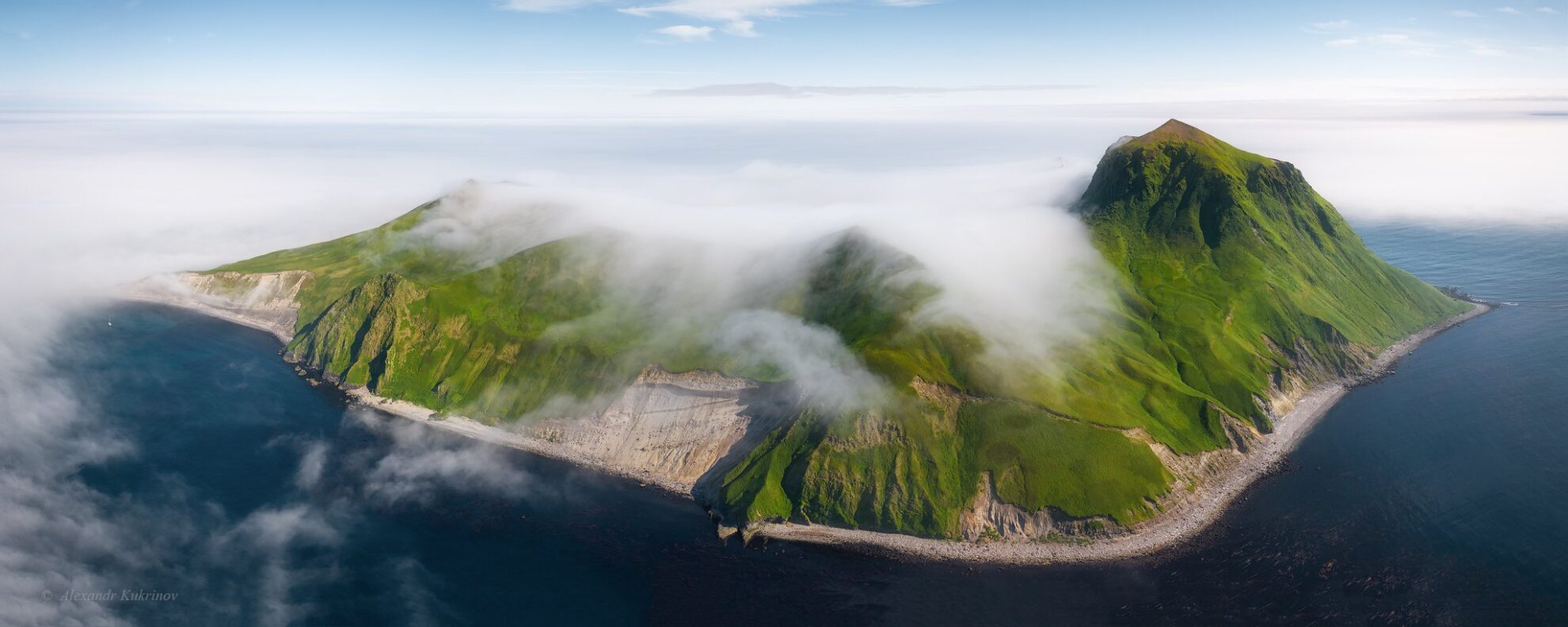 Острова Тюлений и Ушишир — редкие виды и вулканические пейзажи 1 Острова Тюлений и Ушишир — редкие виды и вулканические пейзажи