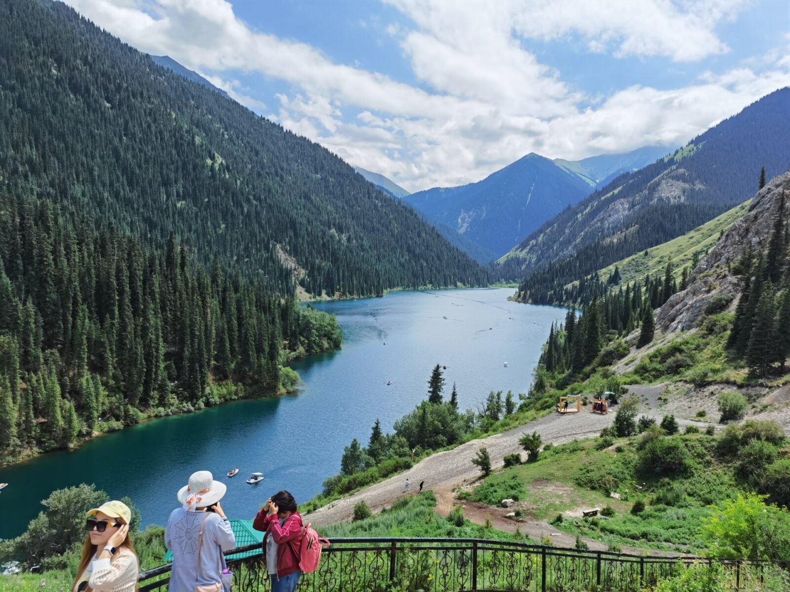 Самые красивые места в Алматы 2 Архитектурные достопримечательности с уникальным дизайном