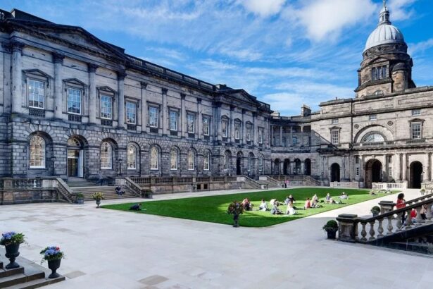 Эдинбургский университет