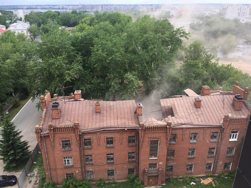 Артиллерийская казарма Топхане Артиллерийская казарма Топхане