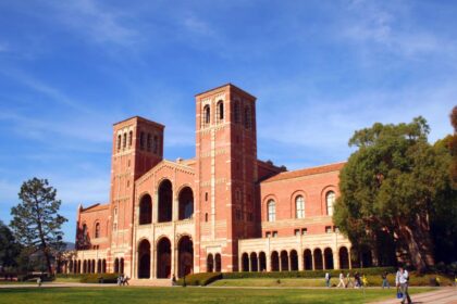 Калифорнийский университет в Лос-Анджелесе (UCLA) 8 Калифорнийский университет в Лос-Анджелесе (UCLA)