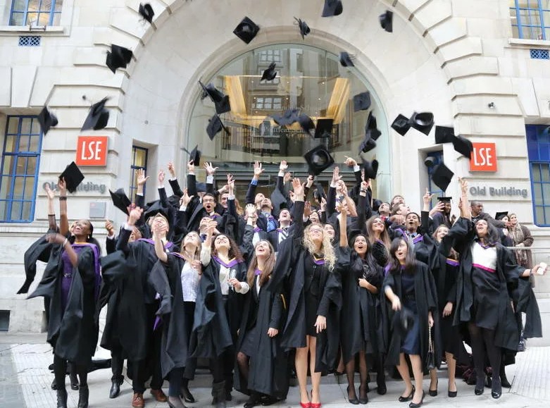 Лондонская школа экономики и политических наук (LSE)