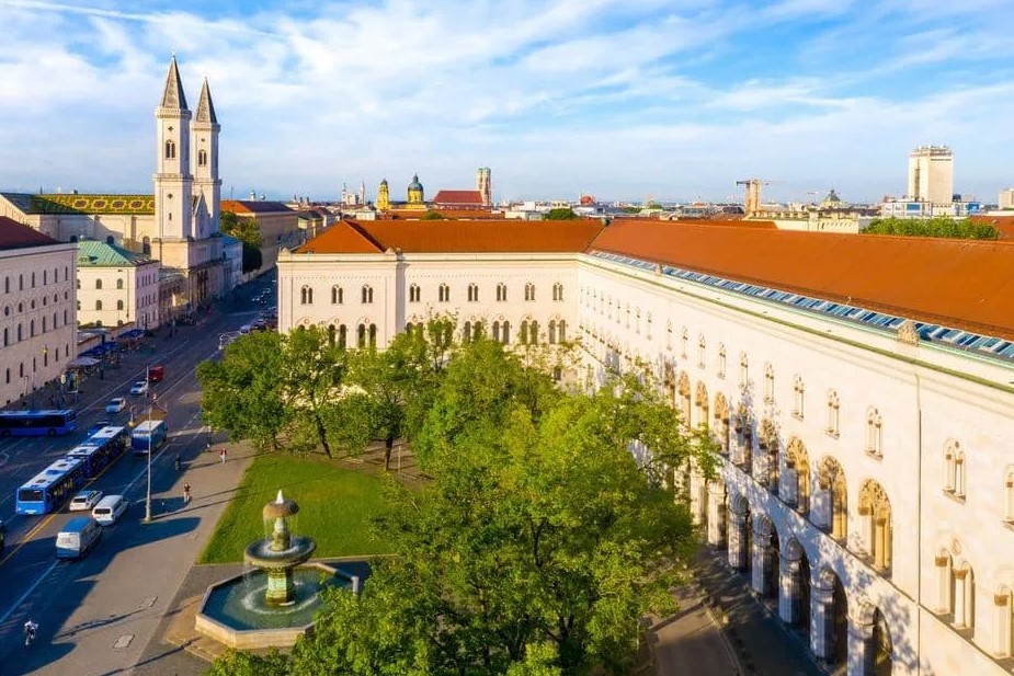 Мюнхенский университет Людвига-Максимилиана (LMU) 1 Мюнхенский университет Людвига-Максимилиана