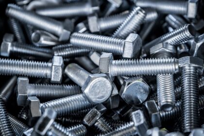 Нержавеющие болты &mdash; долговечность и стойкость