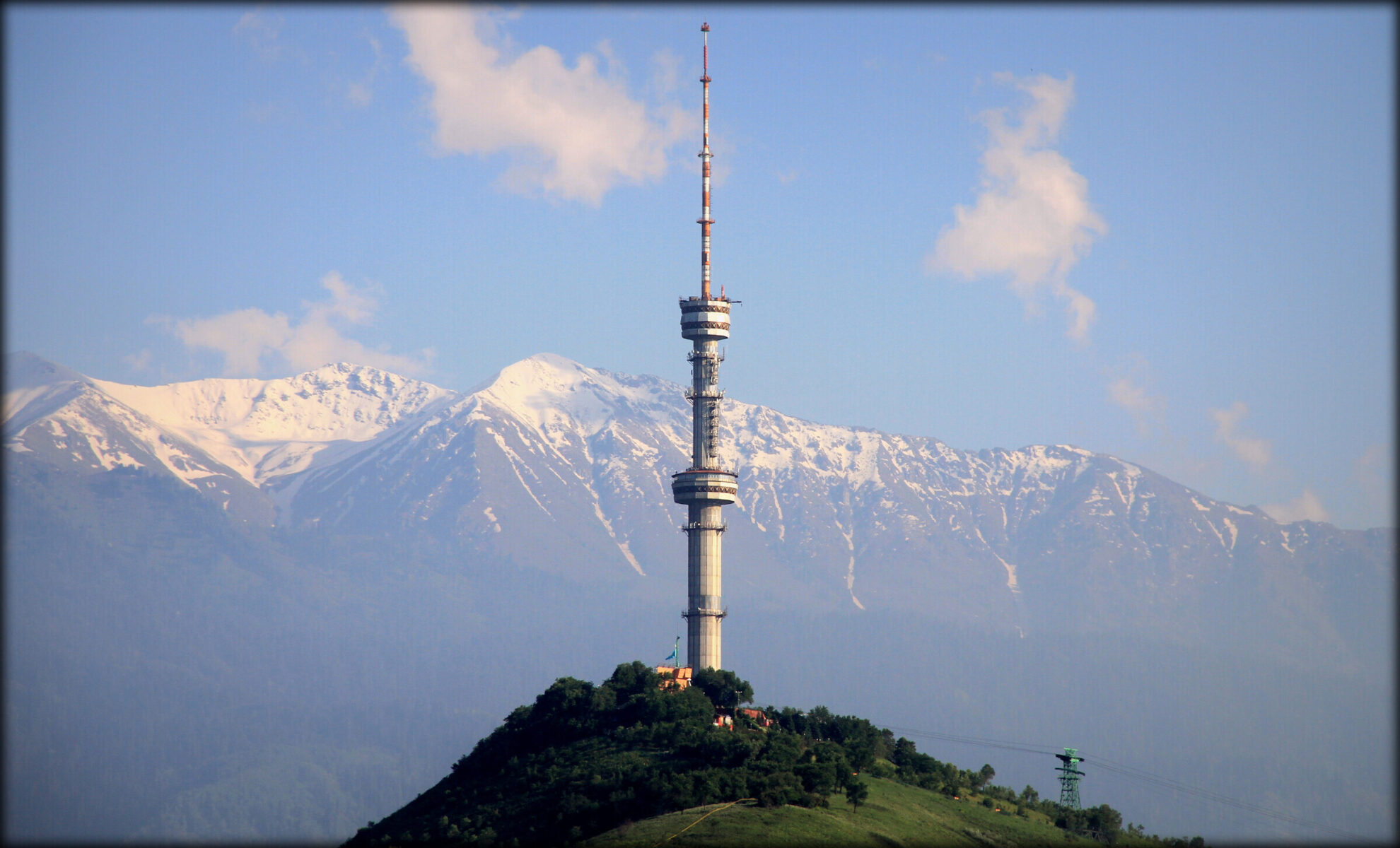 Часы работы и стоимость посещения