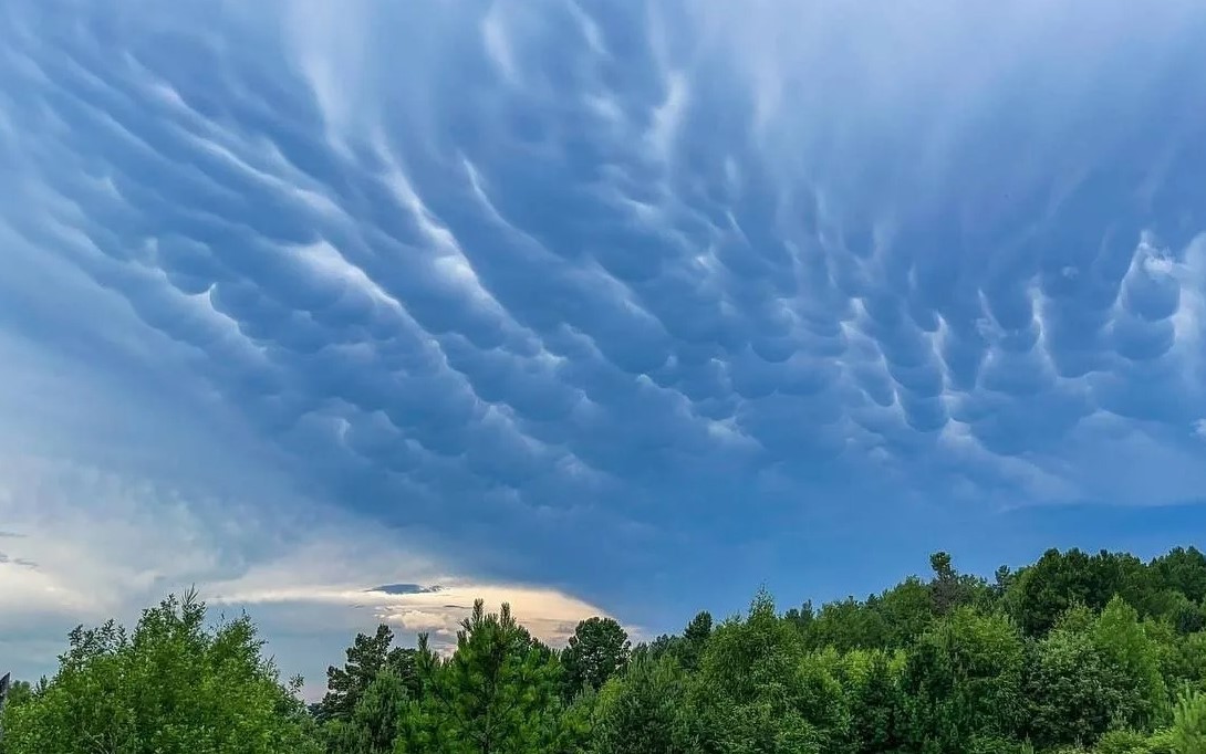 Погода с облаками мамматус как предвестники бури 1 Погода с облаками мамматус как предвестники бури
