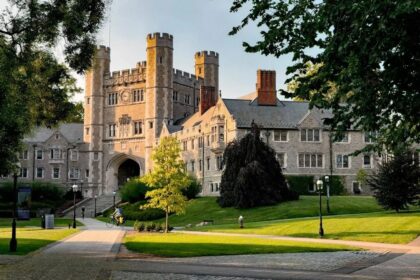 Принстонский университет 12 Принстонский университет