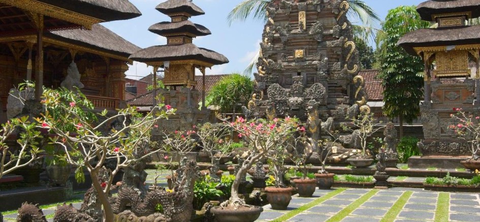 Спокойствие сада Сингараджа в Бали (Индонезия) 1 Спокойствие сада Сингараджа в Бали (Индонезия)