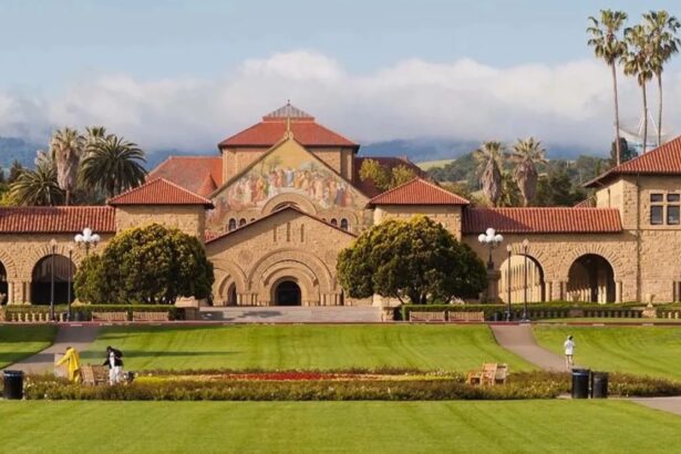 Стэнфордский университет