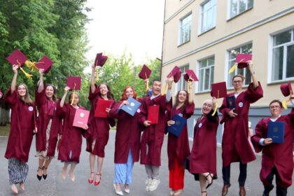 Университет 4 Университет