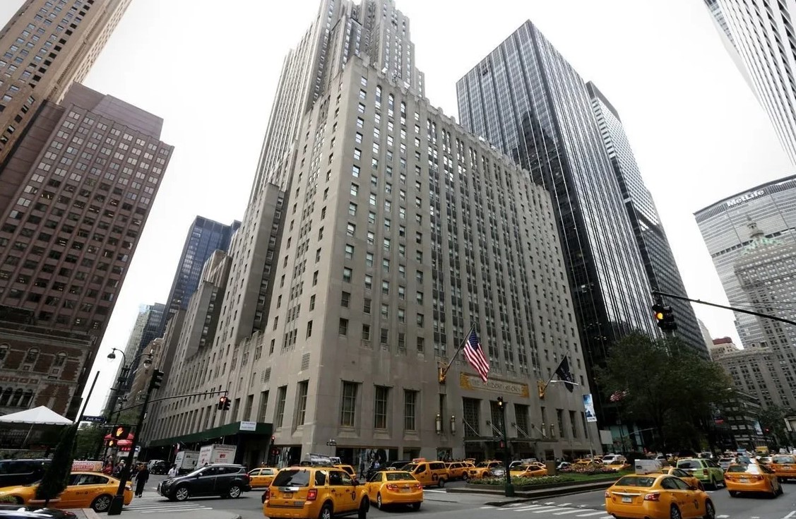 История Waldorf Astoria &mdash; отель, изменивший Нью-Йорк