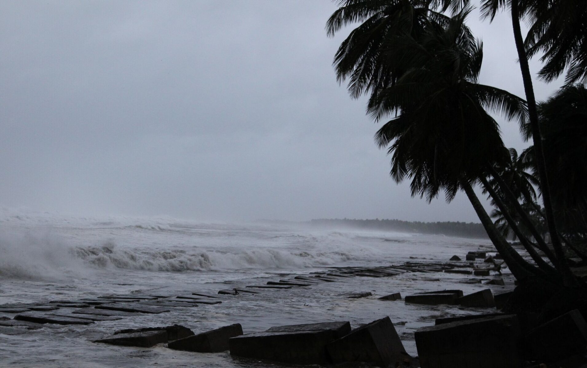 Когда начинается и заканчивается сезон ураганов на Карибах