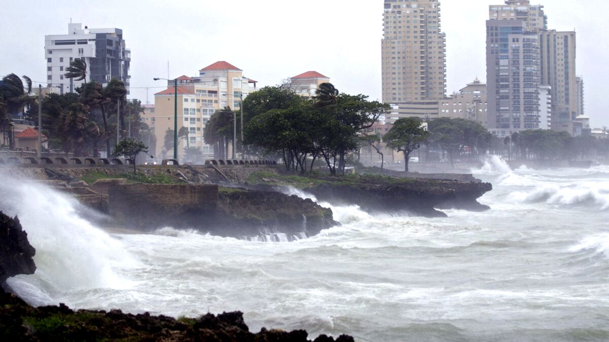 Советы по подготовке к экстренным ситуациям во время ураганного сезона