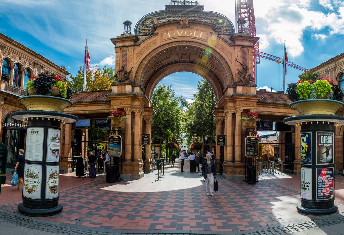 Атмосфера - сад Тиволи в Копенгагене (Дания) 6 На метро и велосипеде