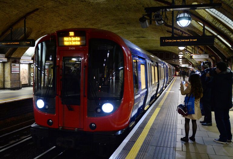 Metro — быстрые новости из Лондона, Великобритания 5 Текстовые материалы