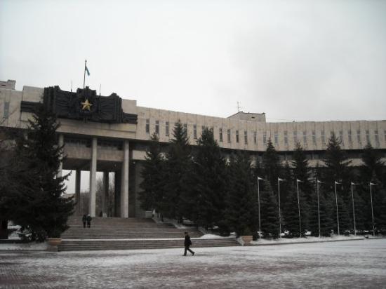 Дом офицеров в Алматы - история и современность 9 Рейтинг и место Дома офицеров в культурной жизни города