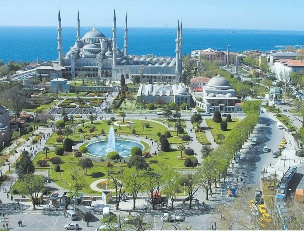 Султанахмет - историческое ядро города 4 Из аэропорта имени Ататюрка (IST)