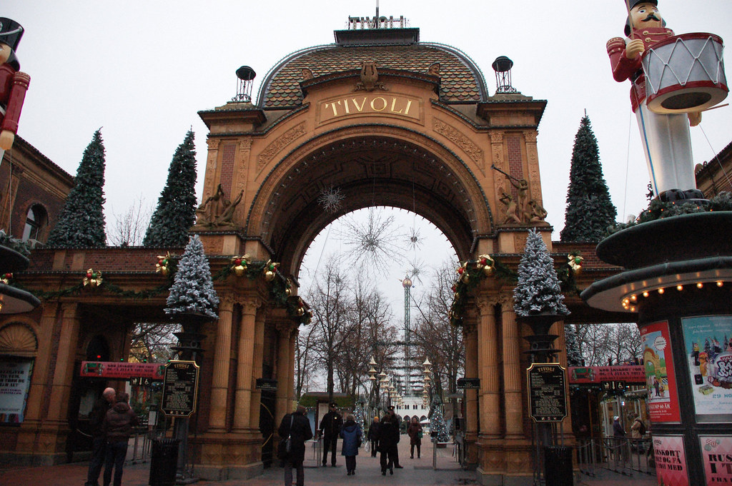 Атмосфера - сад Тиволи в Копенгагене (Дания) 7 Бюджетные варианты