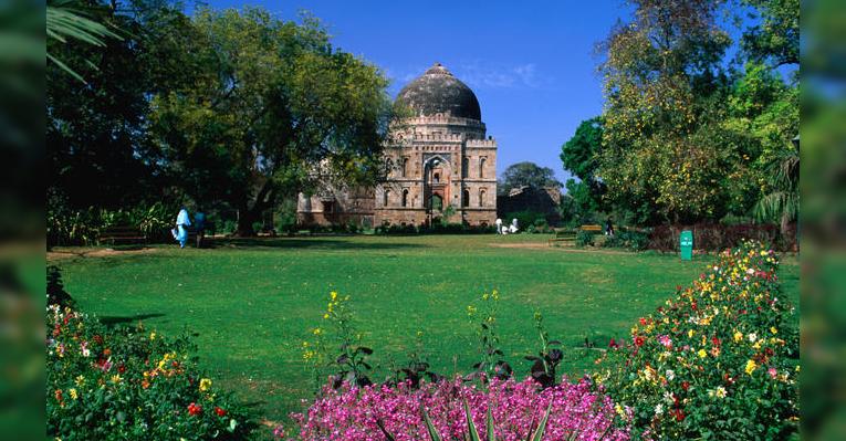 Экологические инициативы в саду Лодхи