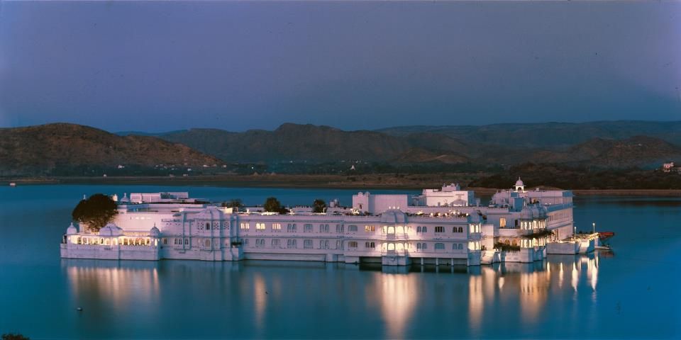 Taj Lake Palace — отель, плывущий по озеру 6 Доступные экскурсии и активные развлечения
