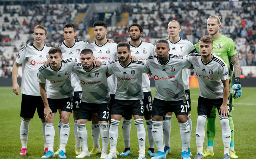 Район Бешикташ - спортивный дух и османская культура 3 Культура футбольного клуба Бешикташ: традиции и достижения