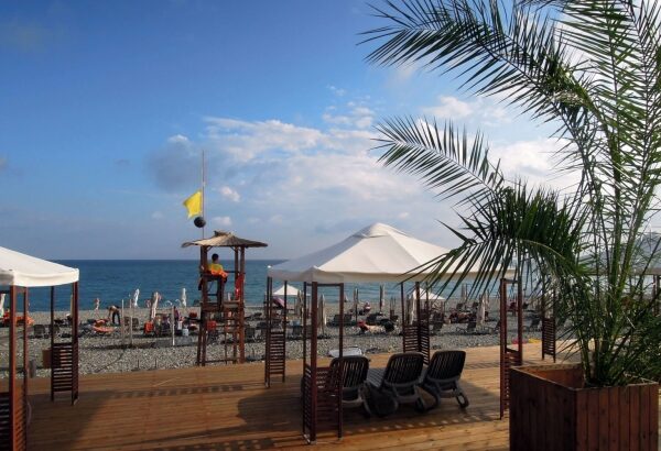 Где остановиться в Адлере: лучшие отели старого и нового города онлайн прямо сейчас