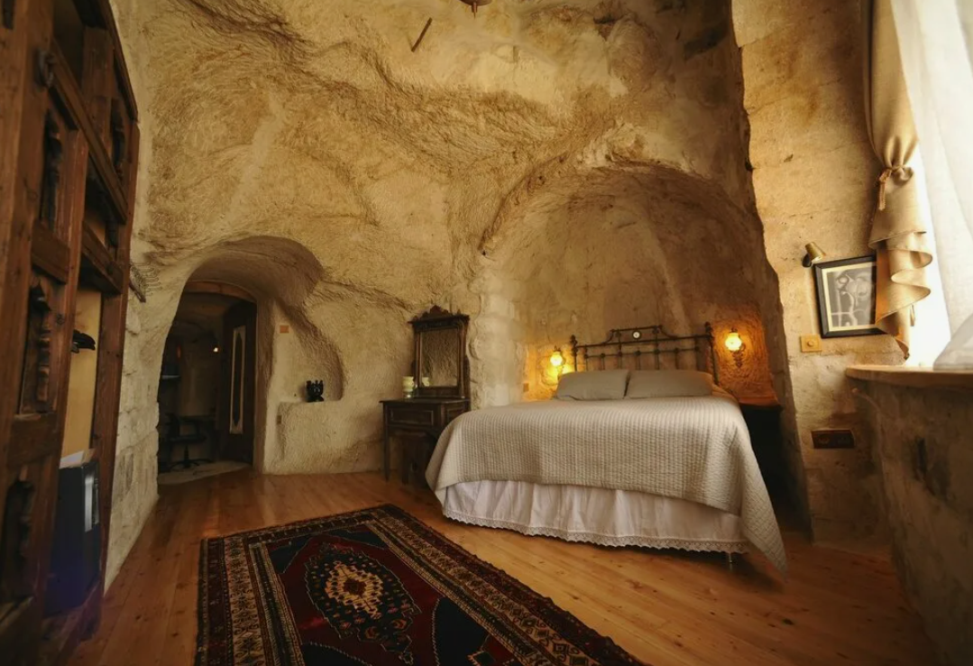 Почему отель в старинных стенах всегда манит туристов - тайны и атмосфера веков