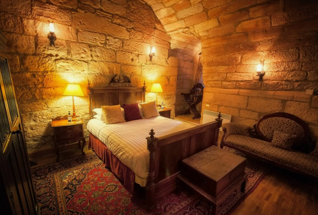 Почему отель в старинных стенах всегда манит туристов - тайны и атмосфера веков