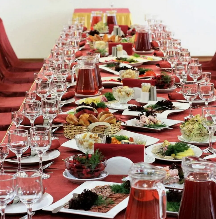 Поминальный ужин в кафе - как меню и кухня делают встречу достойной и удобной