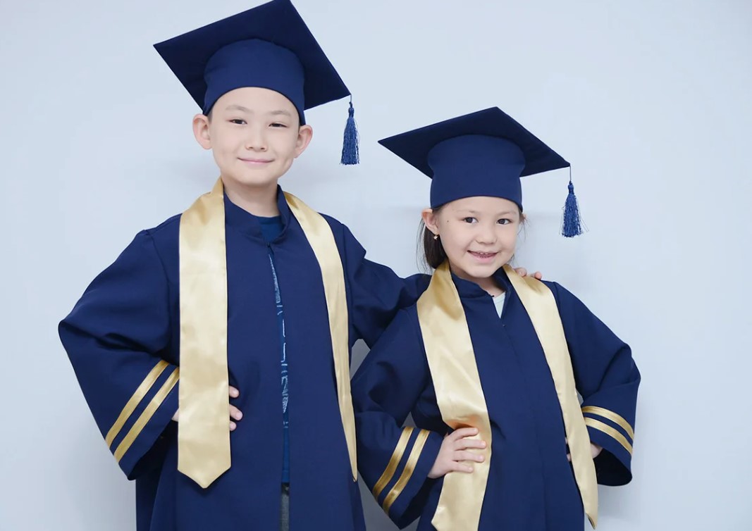 Мантии Шымкент для стильного завершения учебного года