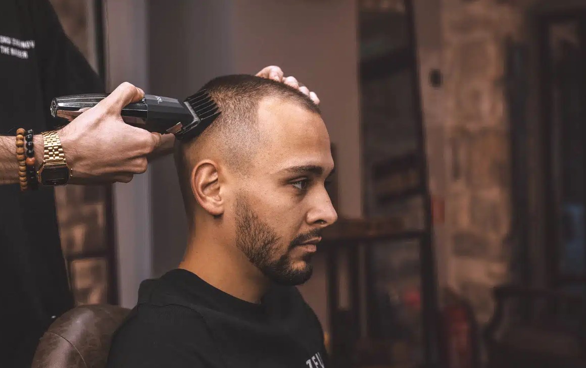 Барбершоп - когда мужская стрижка выглядит дорого